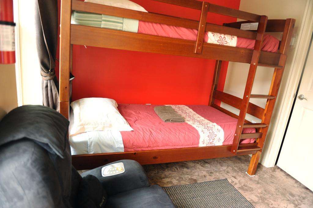 Camelot Inn At Honeyville Szoba fotó